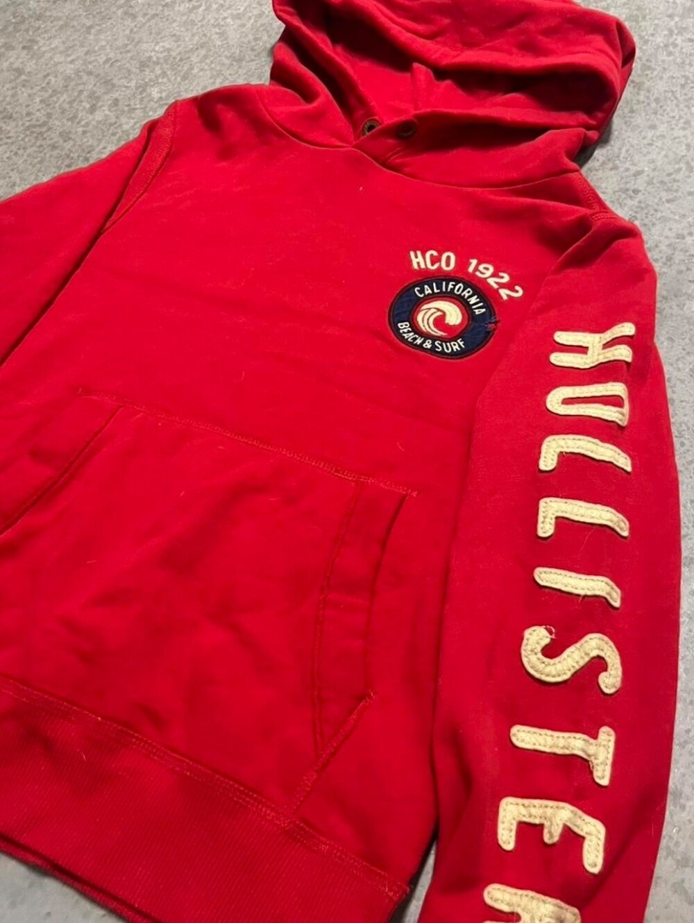 M Hollister California Red Embroidered Logo Pullover Fleece Hoodie  90s Y2K